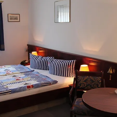 Πανσιόν Cora 4*