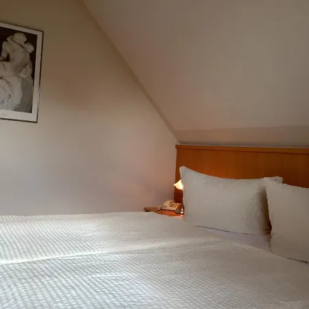 Cora Больтенхаген