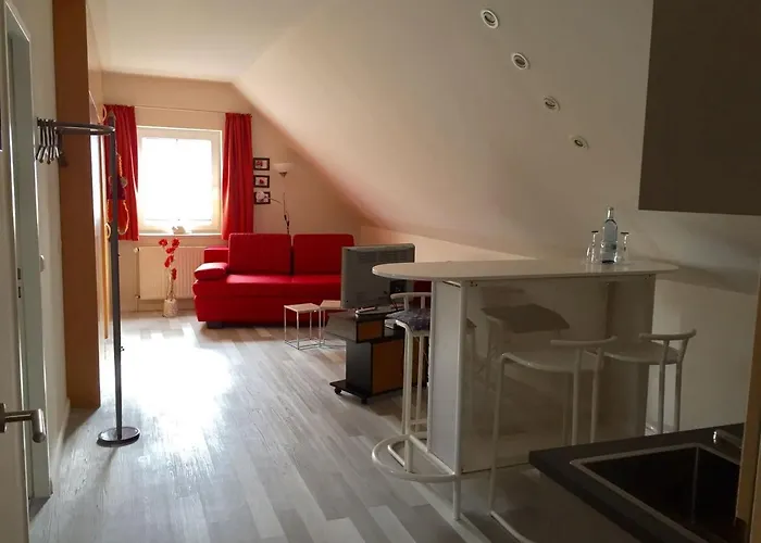 Cora بيت ضيافة بولتينهاجين